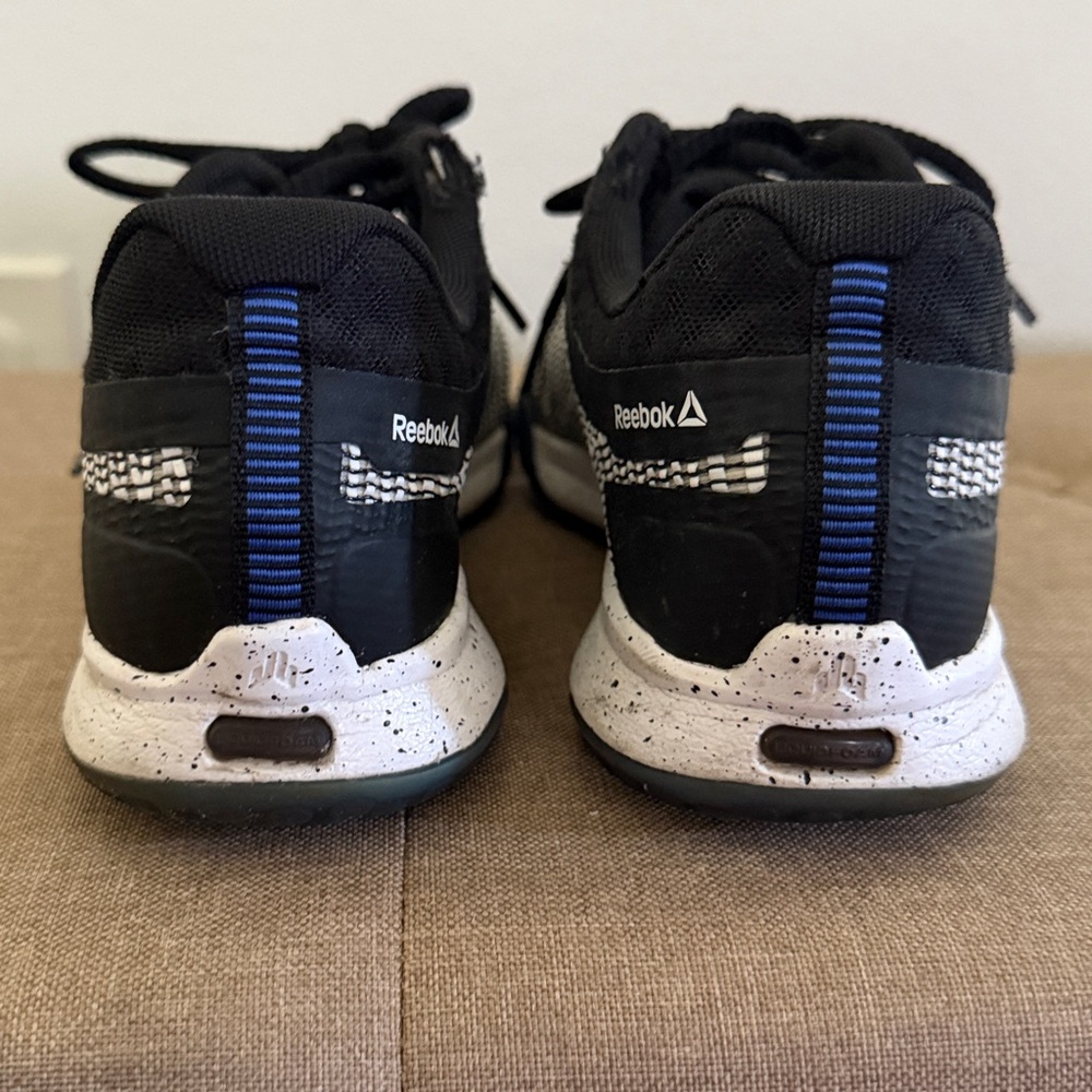 Reebok Kids Black & White JJ Watt II low Sneakers size 5 youth - Picture 8 of 9